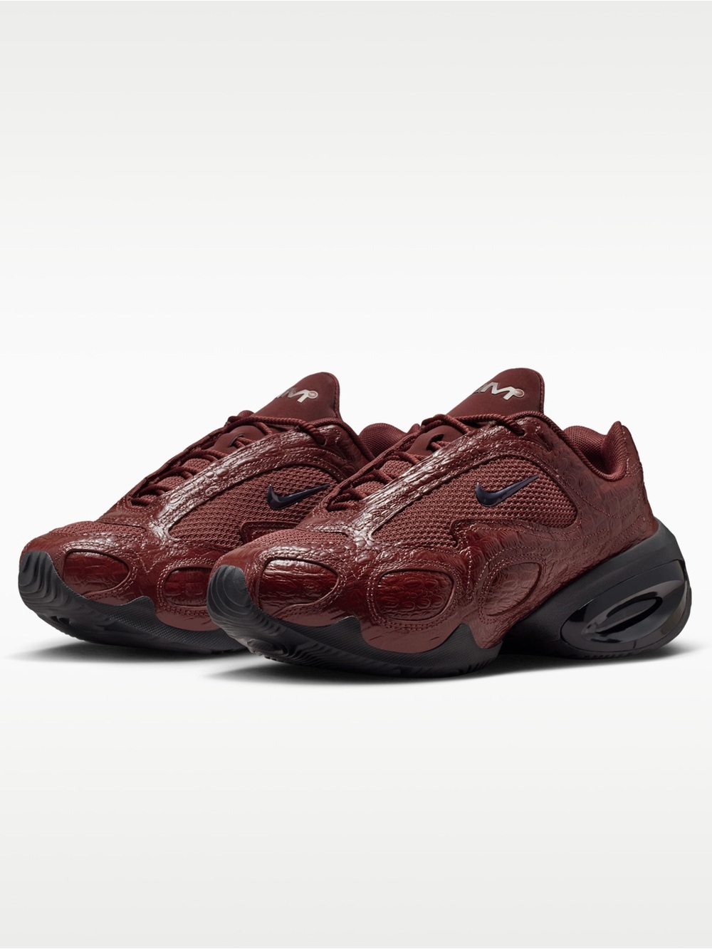 Nike Women's Maroon and Black Athletic Shoes